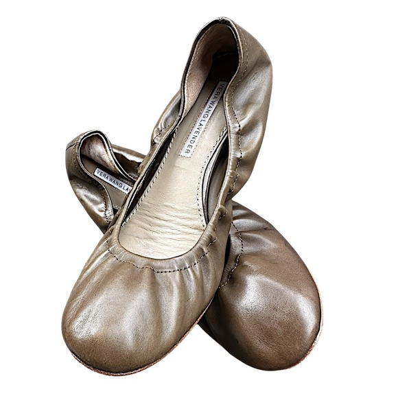 VERA WANG Lavender "Lillian" Pewter Leather Ballet Flats Shoes Size US 10 - Picture 1 of 13